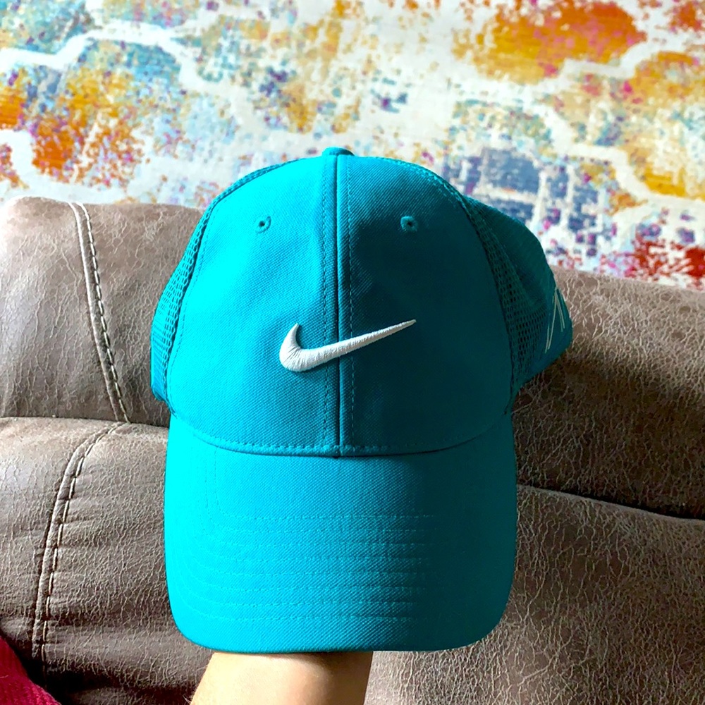 Nike Golf Vapor RZN Golf hat teal color